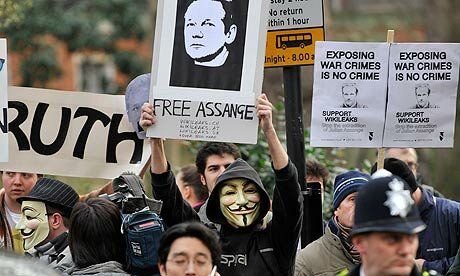 WIkiLeaks-Assange-Court-005